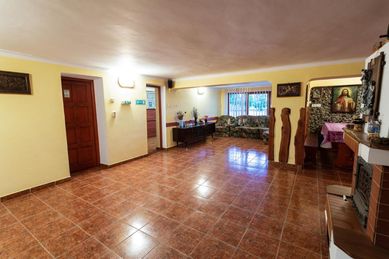 Pensiunea Casa Porojan بايلي أونو ماي المظهر الخارجي الصورة
